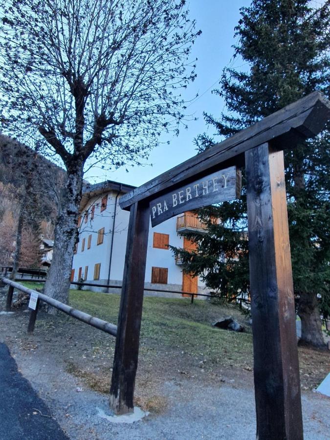 La Casa Di Matilde - Trilocale Vicinissimo Alle Piste Da Sci La Thuile Exterior photo