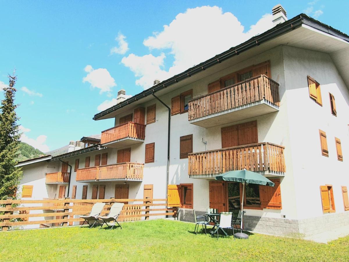 La Casa Di Matilde - Trilocale Vicinissimo Alle Piste Da Sci La Thuile Exterior photo