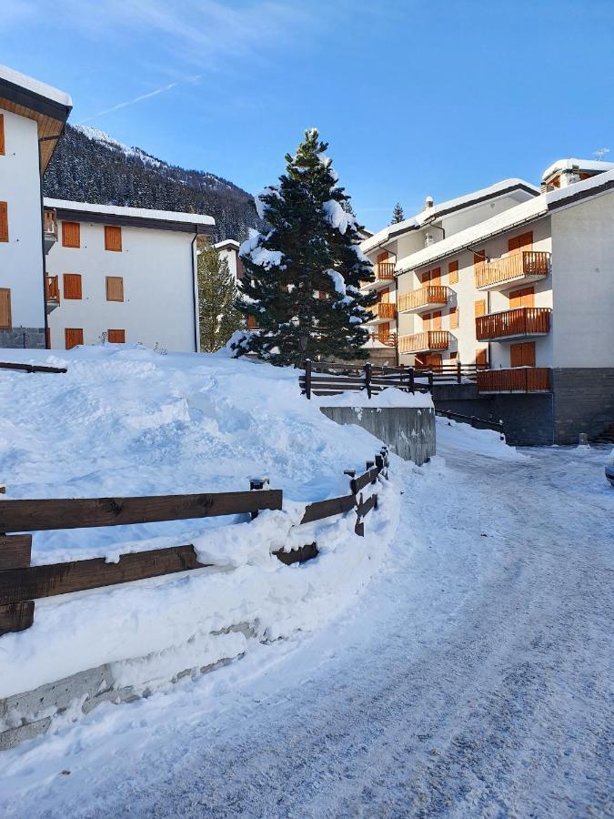 La Casa Di Matilde - Trilocale Vicinissimo Alle Piste Da Sci La Thuile Exterior photo