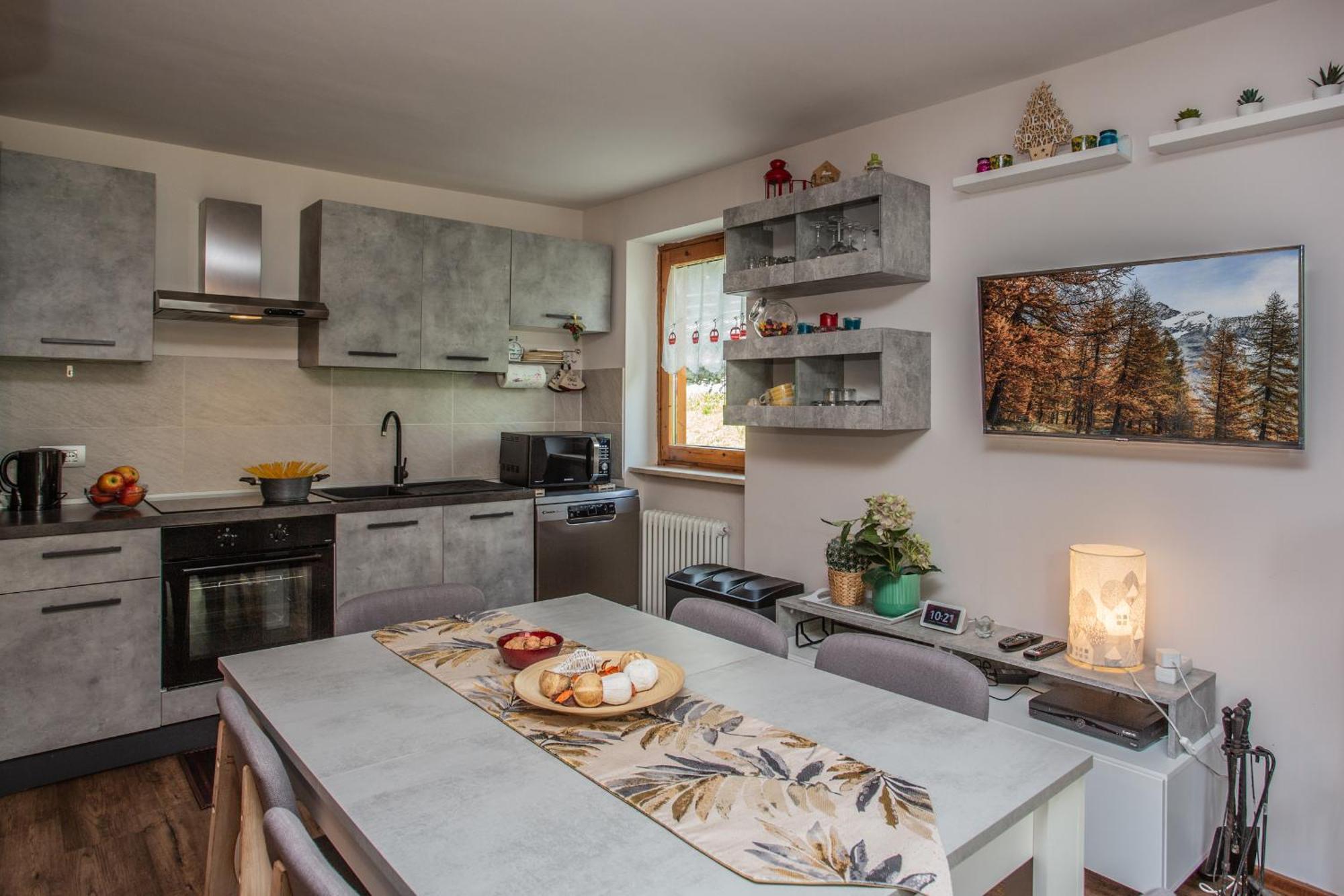 La Casa Di Matilde - Trilocale Vicinissimo Alle Piste Da Sci La Thuile Exterior photo